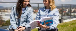 Studia stacjonarne w WSB-NLU - ucz się, działaj i rozwijaj swoją przyszłość - zdjęcie główne