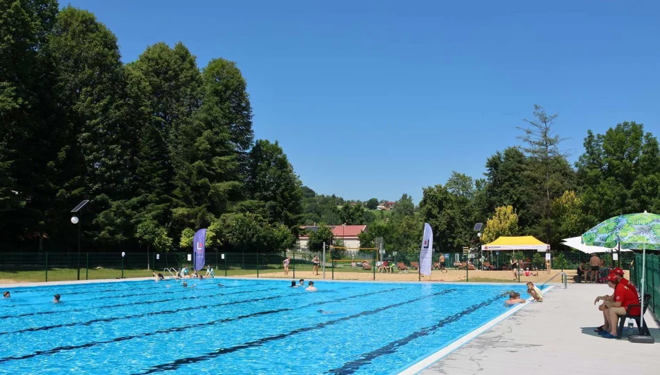 Wodny plac zabaw i basen zamknięte. Powodem jakość wody - zdjęcie 1