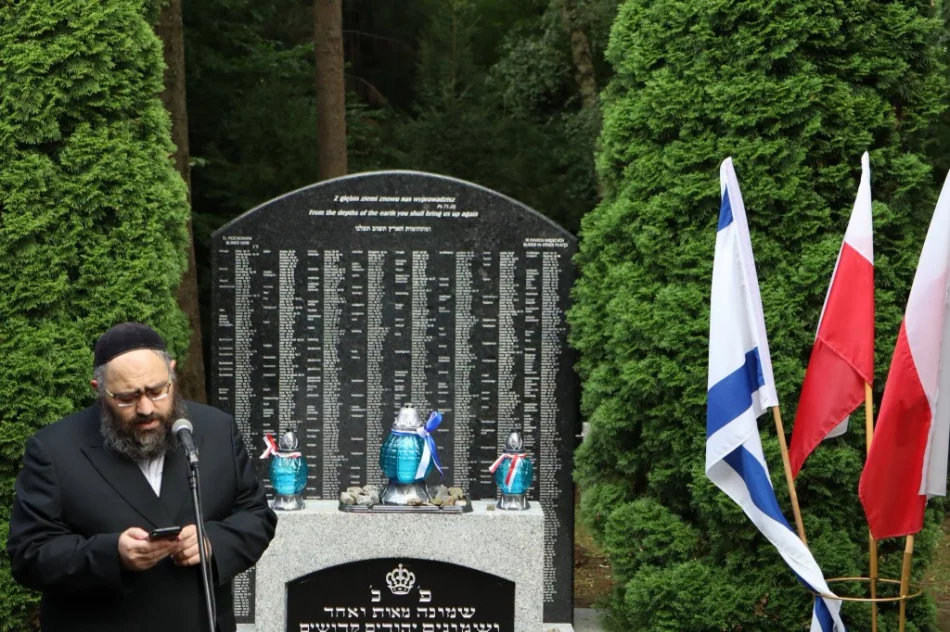 Odczytano nazwiska 212 ofiar zbrodni - zdjęcie 3