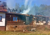 Rodzina straciła dom w pożarze. Trwa zbiórka na odbudowę - zdjęcie główne