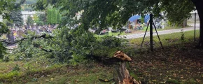 Straż Pożarna: prawie 800 interwencji w związku z przejściem frontu burzowego - zdjęcie główne