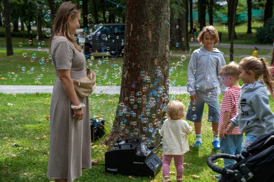 Gospodynie przedstawiły śpiew, obrzędy i lokalne smaki (ZDJĘCIA) - zdjęcie 42