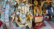 Zegar na wieży i XVIII-wieczne ołtarze  - zdjęcie 5
