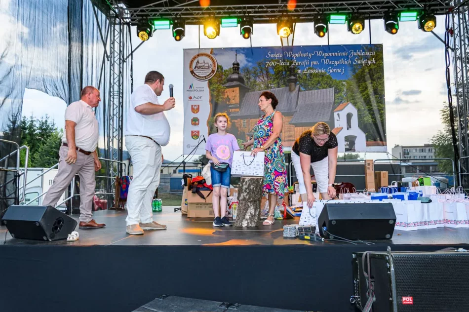 „Święto Wspólnoty” – Festyn Parafialny w Łososinie Górnej - zdjęcie 13
