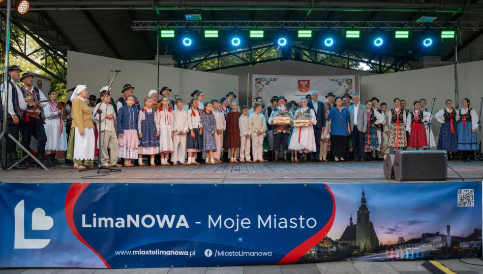 Smak, folklor i tradycja po raz 25. – w Parku Miejskim odbył się jubileuszowy Przegląd Kół Gospodyń Wiejskich - zdjęcie 1