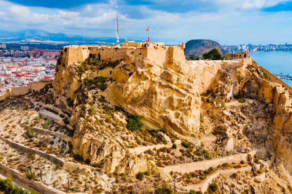 Dlaczego Costa Blanca od lat należy do najpopularniejszych regionów Hiszpanii? Sprawdź - zdjęcie 2