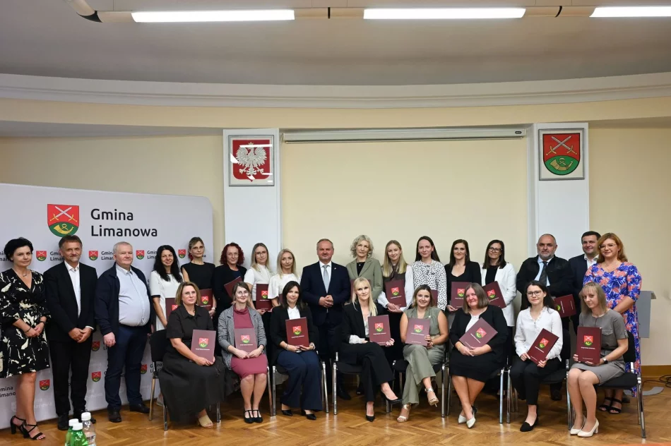  Akty nadania stopnia nauczyciela mianowanego podczas narady dyrektorów - zdjęcie 3