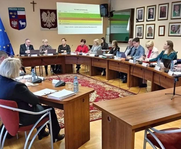 Dziś sesja Rady Miejskiej - oglądaj na żywo - zdjęcie główne