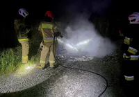 Czarny dym nad rzeką. Proceder z osady przenosi się do kolejnej wsi? - zdjęcie główne