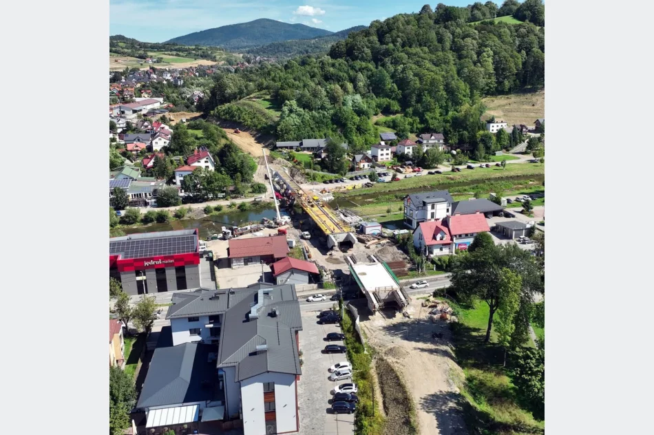 Konstrukcja już nad rzeką - zdjęcie 2