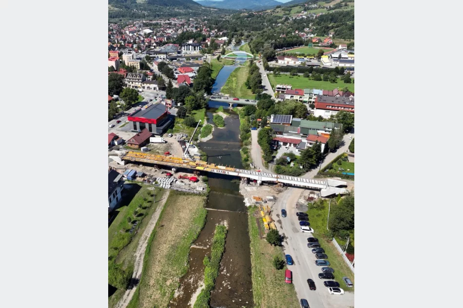Konstrukcja już nad rzeką - zdjęcie 3