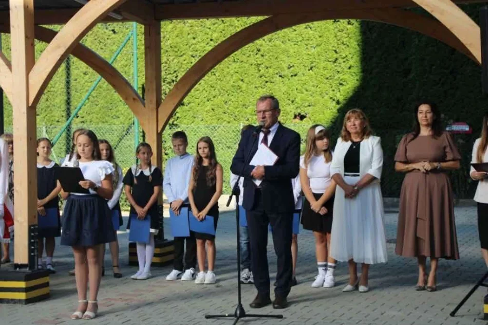 Nowy rok szkolny 2026/2027 rozpoczęty w miejskich szkołach - zdjęcie 13
