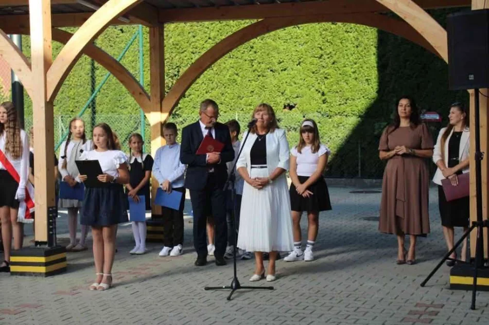 Nowy rok szkolny 2026/2027 rozpoczęty w miejskich szkołach - zdjęcie 14
