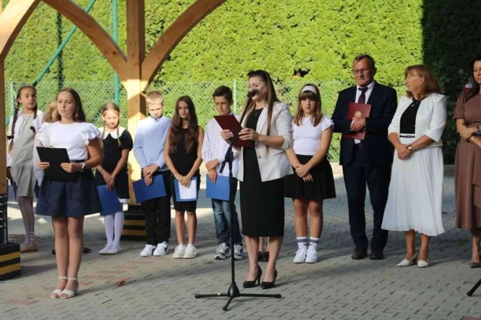 Nowy rok szkolny 2026/2027 rozpoczęty w miejskich szkołach - zdjęcie 15