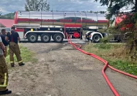 Straż dowozi wodę. W gminie obowiązuje stan kryzysowy - zdjęcie główne