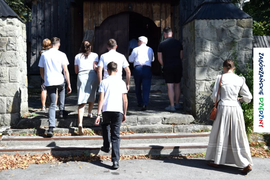 Pełny kościół i niespodziewani goście - zdjęcie 5