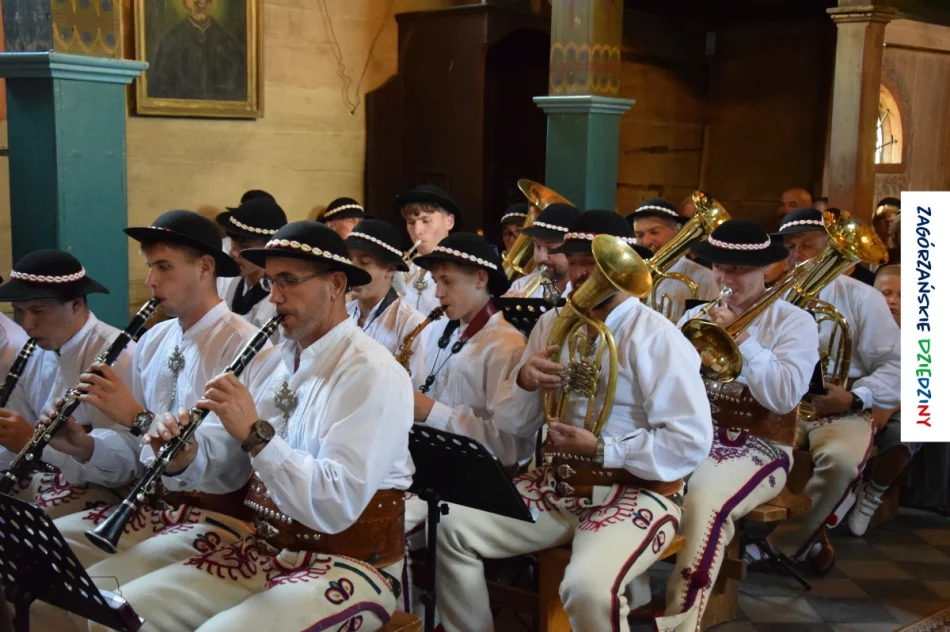Pełny kościół i niespodziewani goście - zdjęcie 16