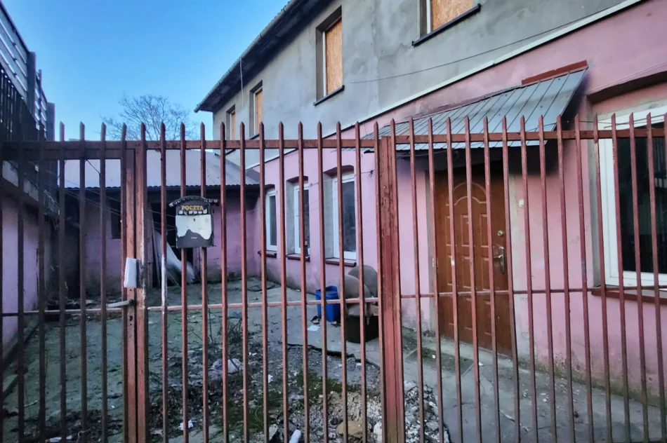 Miejska rudera znów na sprzedaż. Cena bez zmian - zdjęcie 7