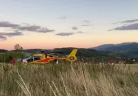 Wypadek na quadzie - mężczyznę zabrał śmigłowiec LPR - zdjęcie główne