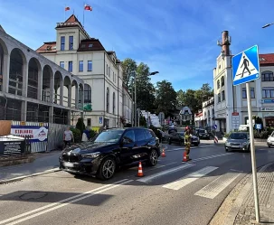 BMW potrąciło pieszą na pasach - mandat dla sprawczyni - zdjęcie główne