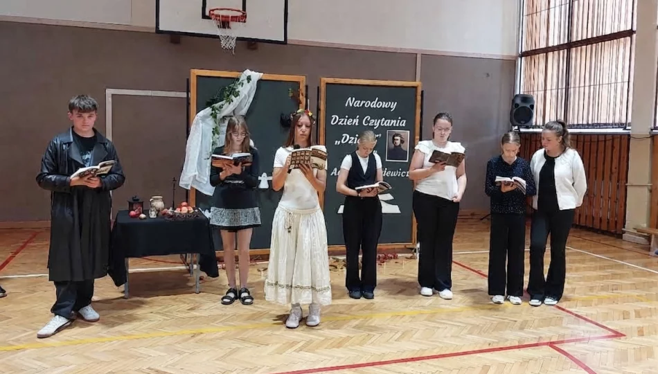 Narodowe Czytanie „Dziadów” Adama Mickiewicza w limanowskiej „Czwórce” - zdjęcie 1