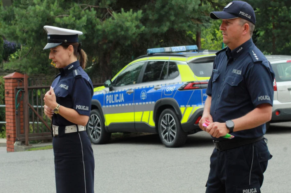 Policja na korytarzu i radar przy szkole - zdjęcie 3
