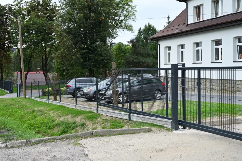 Odbiory prac remontowych przy szkołach podstawowych w Rupniowie, Pisarzowej oraz Kaninie - zdjęcie 13