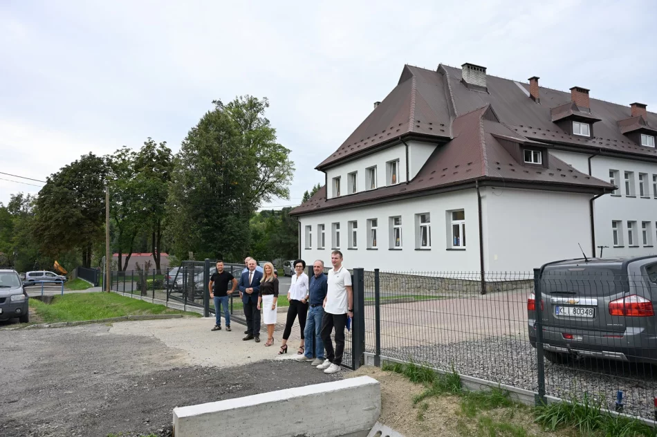 Odbiory prac remontowych przy szkołach podstawowych w Rupniowie, Pisarzowej oraz Kaninie - zdjęcie 16