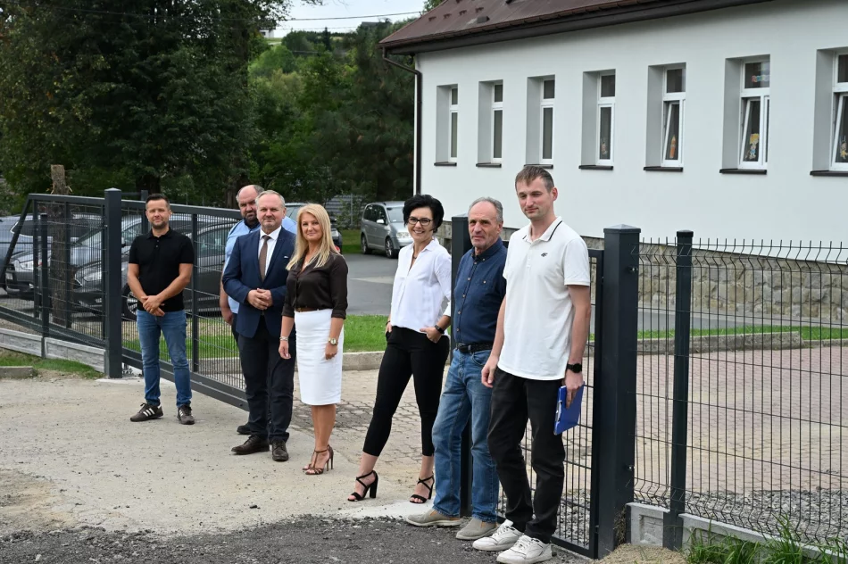 Odbiory prac remontowych przy szkołach podstawowych w Rupniowie, Pisarzowej oraz Kaninie - zdjęcie 17