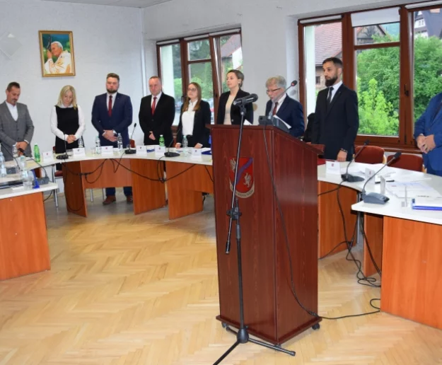 Znamy datę przedterminowych wyborów  - zdjęcie główne