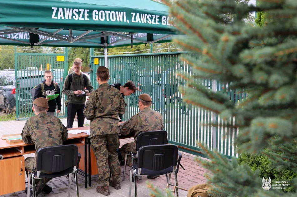Ponad 80 kandydatów na szkolenie z 11 Małopolską Brygadą Obrony Terytorialnej    - zdjęcie 11