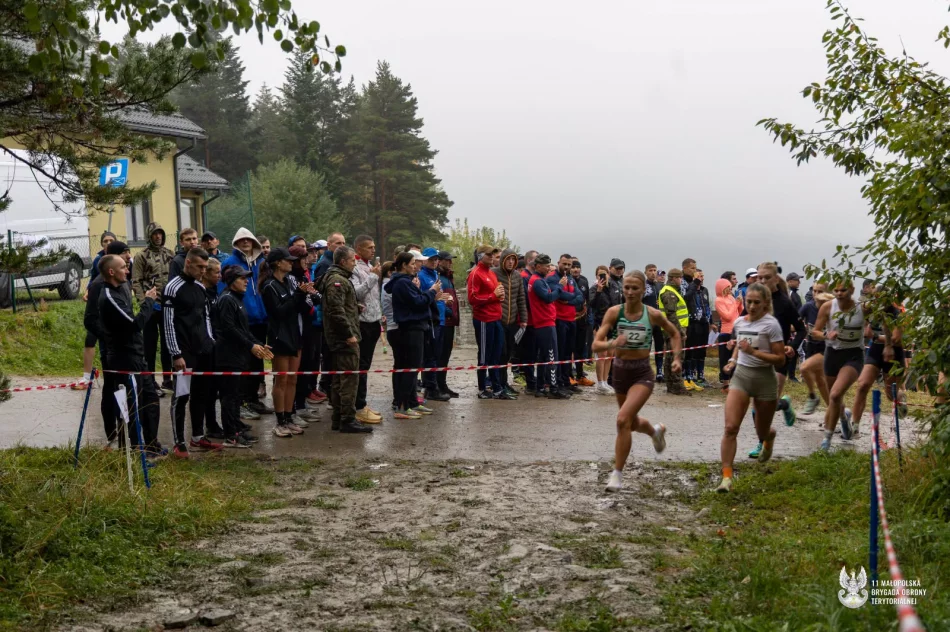Blisko 300 terytorialsów na trasie biegu - zdjęcie 17