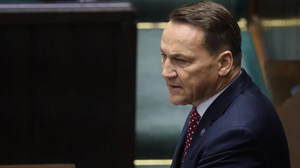 Sikorski: rosyjskie bombardowania Ukrainy wpływają na bezpieczeństwo Polaków
