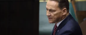 Sikorski: rosyjskie bombardowania Ukrainy wpływają na bezpieczeństwo Polaków - zdjęcie główne