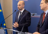 Szef MSZ Francji: rosyjski ostrzał pociągu przy granicy z Polską ma podzielić Europę - zdjęcie główne