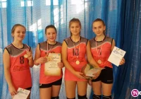 Złoty medal dla limanowskich siatkarek - zdjęcie główne