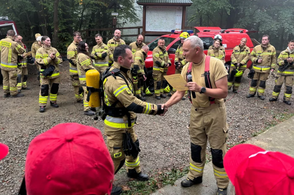 Limanowscy strażacy i “honorowa wspinaczka” (ZDJĘCIA) - zdjęcie 51