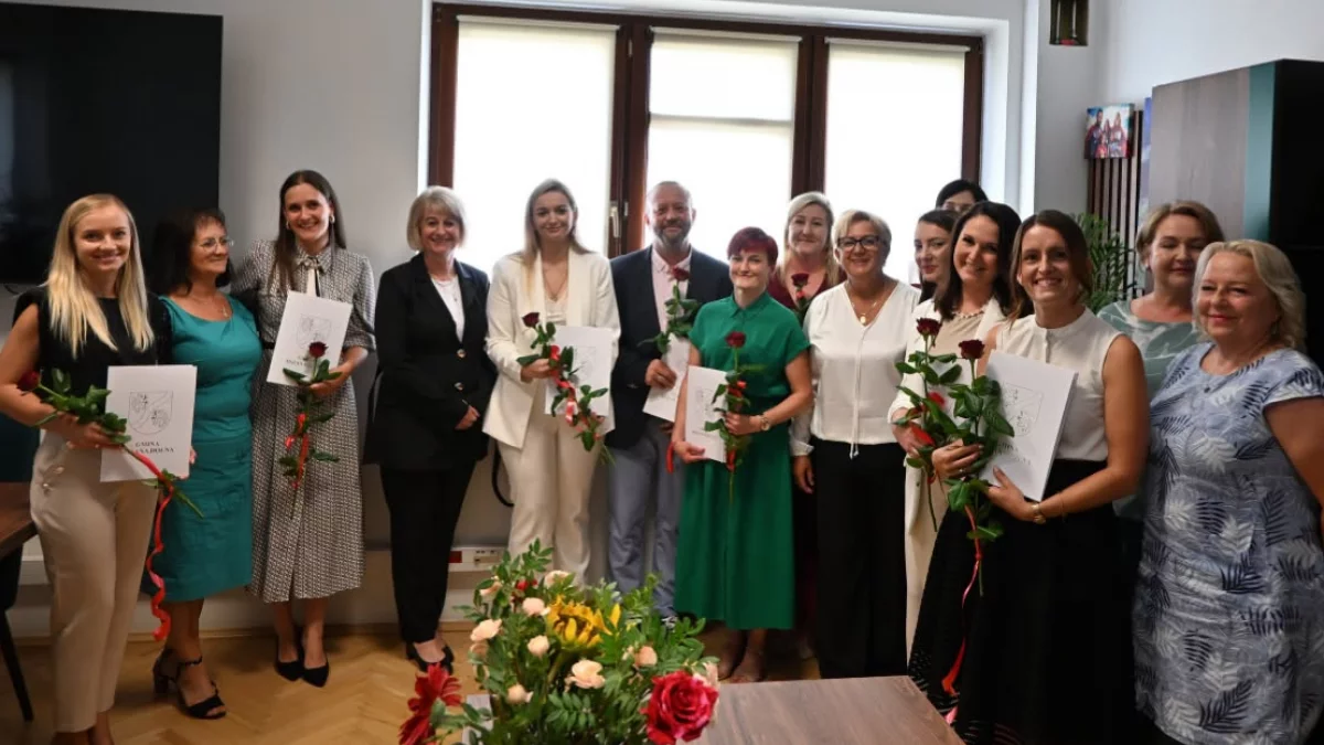 Wręczenie aktów nadania stopnia nauczyciela mianowanego w Gminie Mszana Dolna