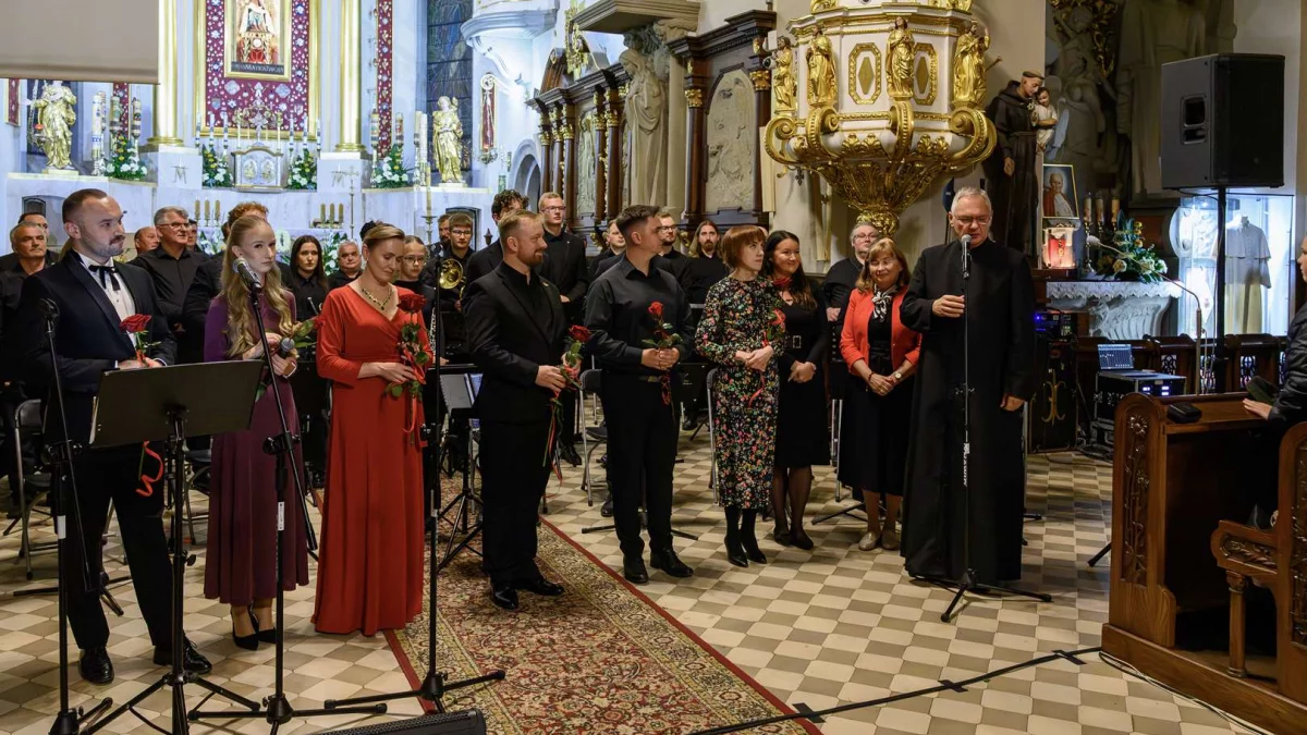 Wyjątkowy koncert „Totus Tuus Maria” odbył się w limanowskiej bazylice