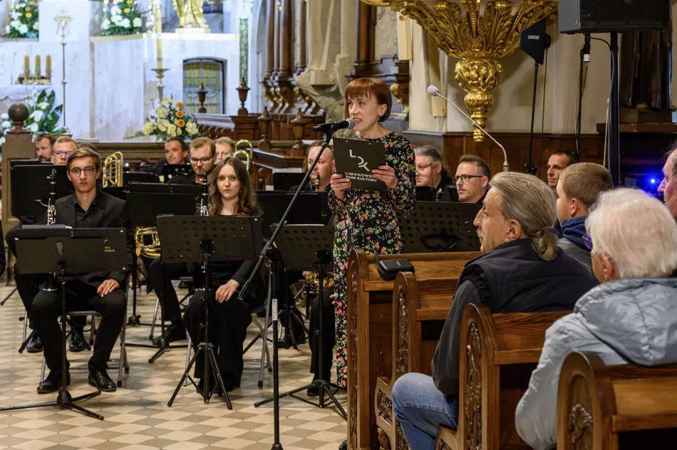 Wyjątkowy koncert „Totus Tuus Maria” odbył się w limanowskiej bazylice - zdjęcie 4