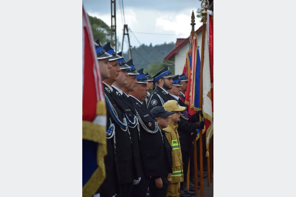 Nowy wóz ratowniczo-gaśniczy przekazany jednostce - zdjęcie 16