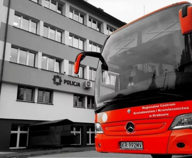 Policjanci organizują zbiórkę krwi - zdjęcie główne