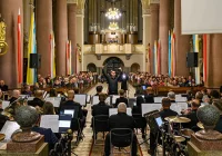 Koncert w bazylice na 60-lecie koronacji figury - zdjęcie główne