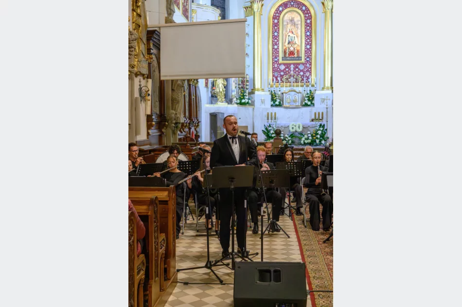 Koncert w bazylice na 60-lecie koronacji figury - zdjęcie 4