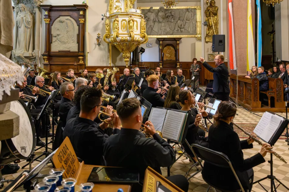 Koncert w bazylice na 60-lecie koronacji figury - zdjęcie 5