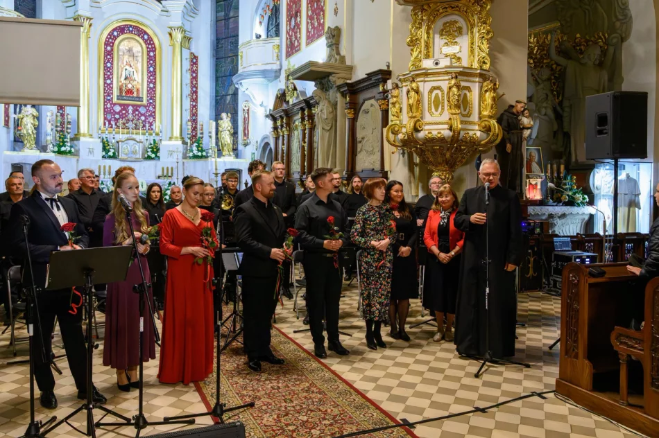 Koncert w bazylice na 60-lecie koronacji figury - zdjęcie 11