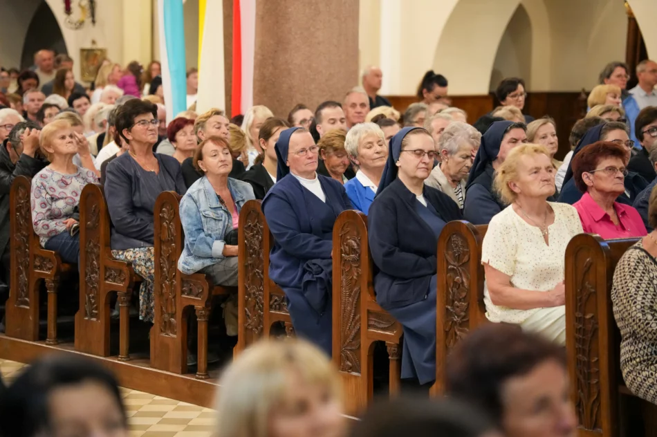 Bp Jeż na rozpoczęcie odpustu: "teren jest zaminowany" - zdjęcie 11