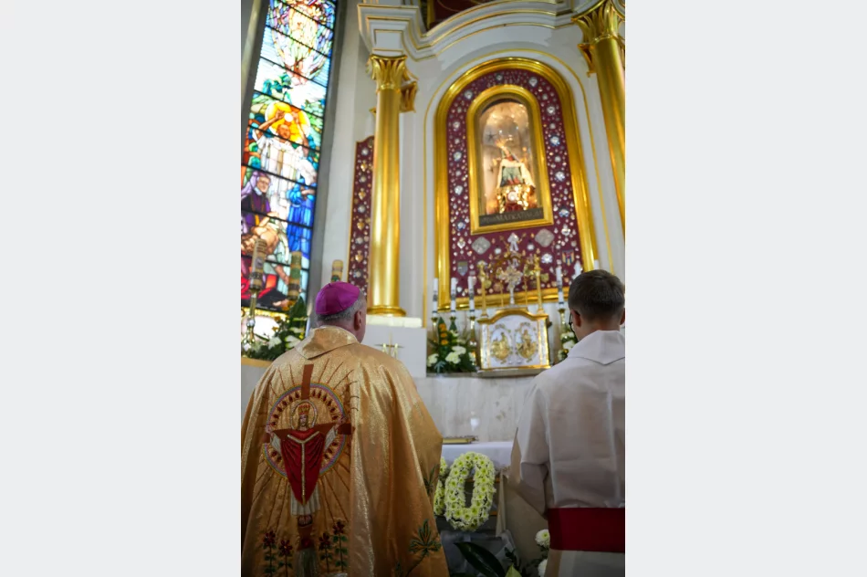 Bp Jeż na rozpoczęcie odpustu: "teren jest zaminowany" - zdjęcie 14