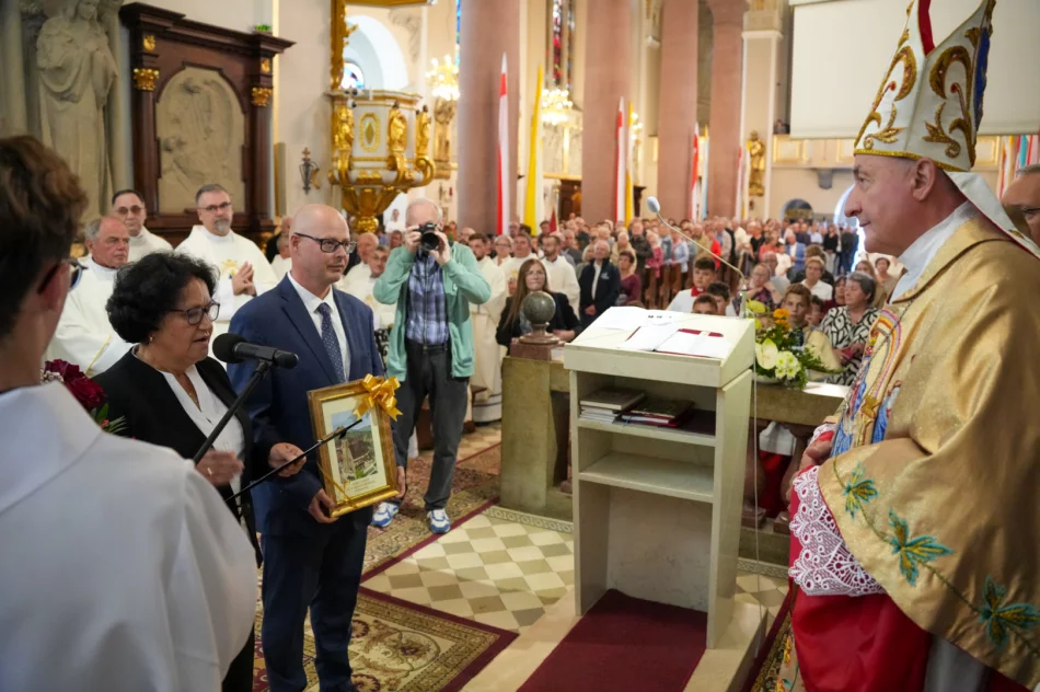 Bp Jeż na rozpoczęcie odpustu: "teren jest zaminowany" - zdjęcie 19
