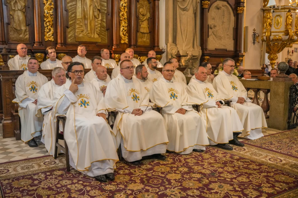 Bp Jeż na rozpoczęcie odpustu: "teren jest zaminowany" - zdjęcie 23